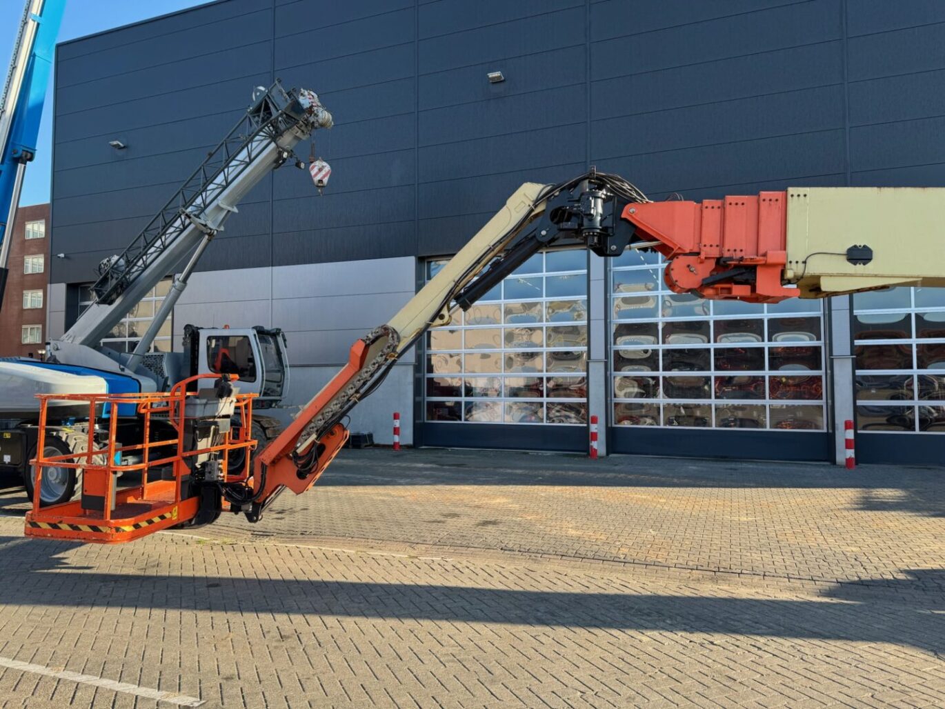 E2E428F3 E5BD 435F BEDF 8F91C83A28E1